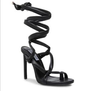 Steve Madden Estella black heel